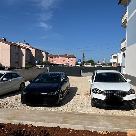 Apartments M&M Terzic Porec Exterior photo