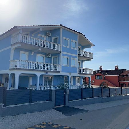 Apartments M&M Terzic Porec Exterior photo