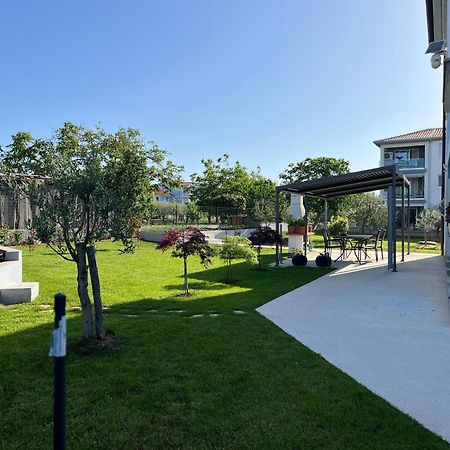 Apartments M&M Terzic Porec Exterior photo
